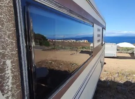 With 3 Double Bed For Driving In Canary Islands Kamp alanı